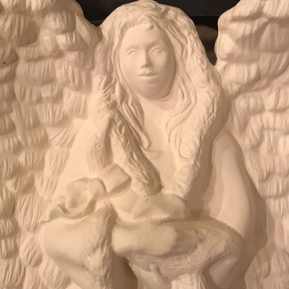 Angel - Picture 3 of 3